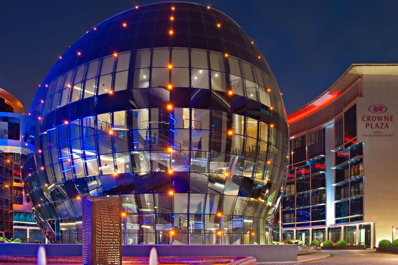 Crowne Plaza Doha - The Business Park By Ihg Hotel Bagian luar foto The Crescent, Dubai