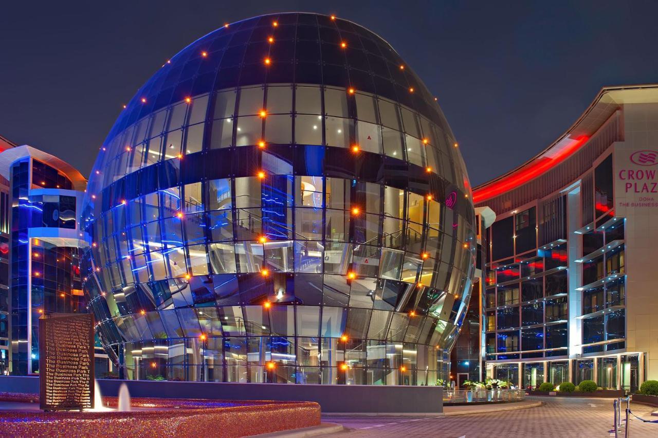 Crowne Plaza Doha - The Business Park By Ihg Hotel Bagian luar foto The Ball, the main building of the University Campus